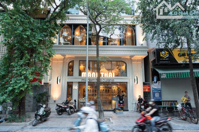 Cho thuê nhà mặt phố Huỳnh Thúc Kháng 85m2 x 5T mặt tiền 5M vỉa hè rộng - Chỉ 70tr/tháng