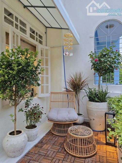 VỊ TRÍ ĐẮC ĐỊA!! MẶT PHỐ LƯƠNG VĂN CAN - LÔ GÓC - 55M2 -4 TẦNG - 5M MẶT TIỀN- ÔTÔ TRÁNH