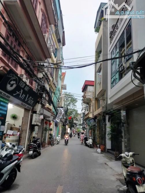 Bán nhà MP Bồ Đề, Long Biên, 70m², 6 tầng thang máy, Kinh doanh vp đỉnh, 23.95 tỷ
