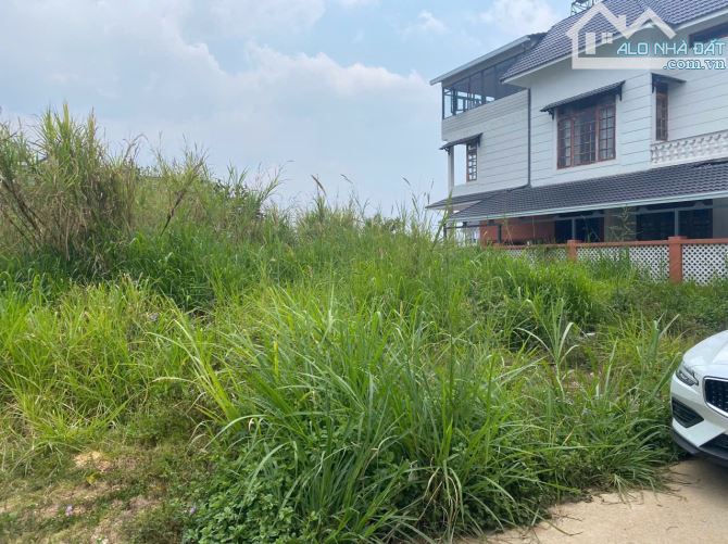 Lô đất biệt thự Nam Hồ 🔥304m- 11 Tỷ 5- lô đất đẹp, thích hợp xây biệt thự