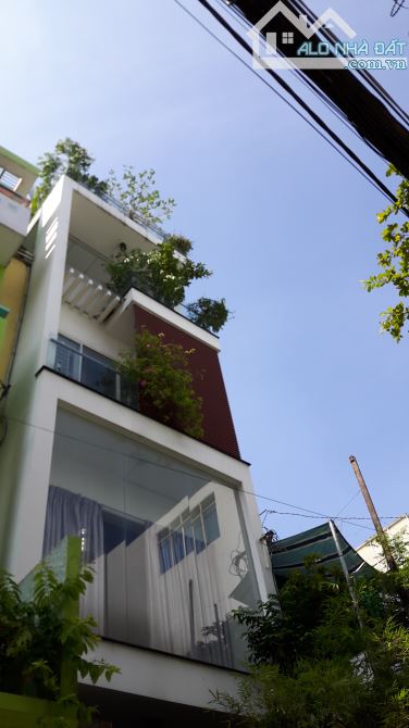 mặt tiền An Dương Vương (Q5), 3.3x11m, nở hậu, 2 lầu, giá 19.5 tỷ