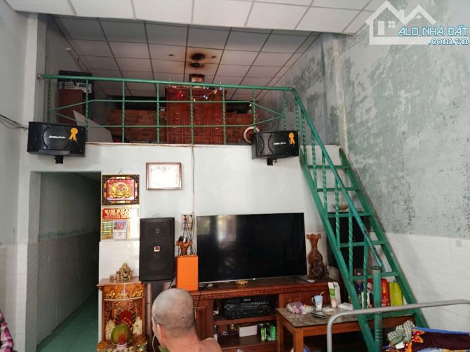 BÁN NHANH ĐẤT TẶNG NHÀ GÁC LỬNG, TRUNG TÂM HÒA KHÁNH, 2.45 TỶ. TL