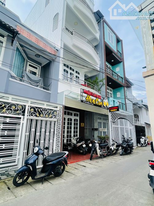 Hạ gấp bán nhà kinh doanh Trần Phú Đà Lạt từ 12.5 tỷ còn 9.5 tỷ 85m2