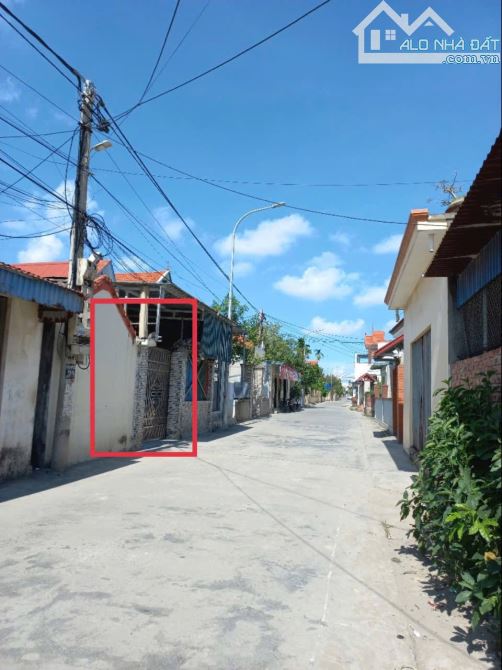 Duy nhất lô 81m mặt đường liên Thôn Hoàng Động cạnh chợ kinh doanh buôn bán cực tốt 2,x tỷ