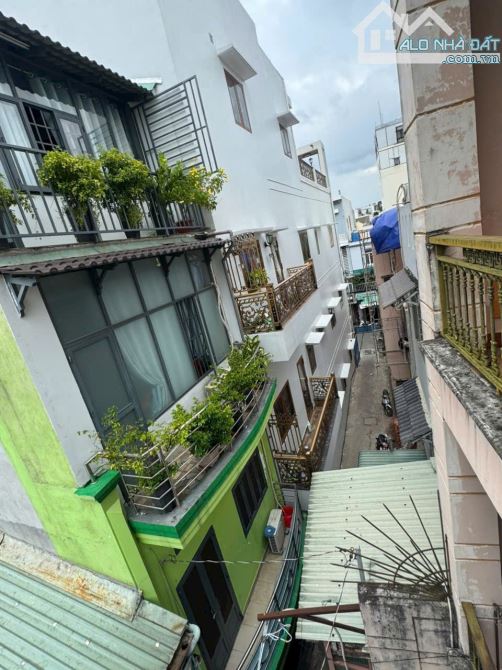 Bán nhà gần Hồng Lạc , Bùi Thế Mỹ - 64m2 - xây 4 tấm - Giá 6.9 tỷ