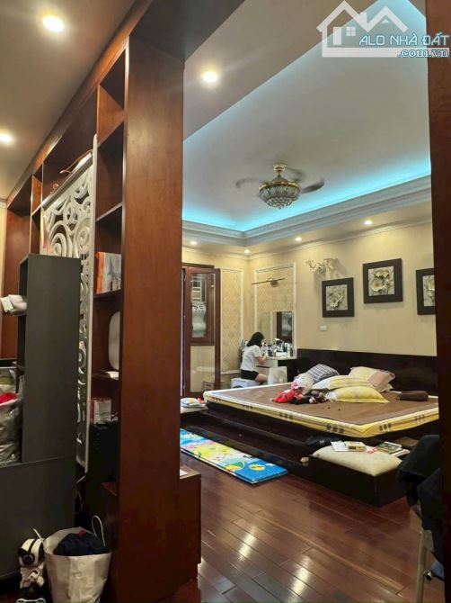 Biệt thự 4 tầng Bắc Linh Đàm 238m quận Hoàng Mai Hà Nội tiện ích diện tích lớn văn phòng c