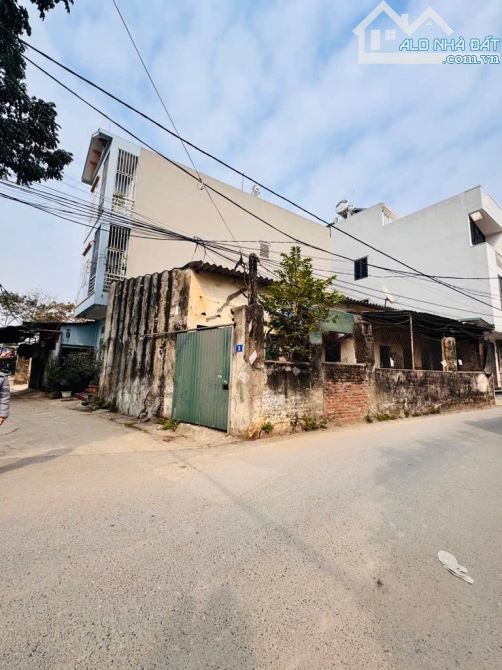 Bán đất Liên Mạc 90m2 Lô góc- ô tô tránh, Vị trí đẹp gần Chèm giá 9,3 tỷ