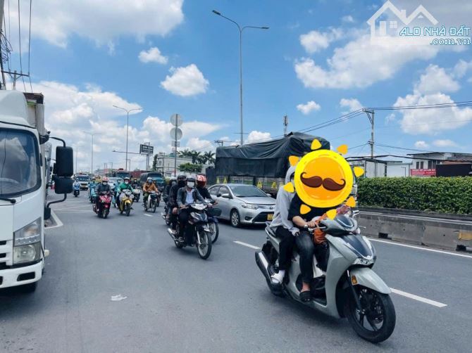 BÁN SHOWROOM QUỐC LỘ 1A Q12 - 1.248M2 ( 32M X 39M) - 26.45  TỶ