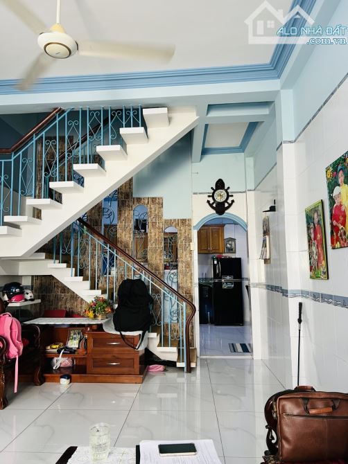 Tân Bình Lý Thường Kiệt- 56m3- 3 tầng 3PN nở hâu.