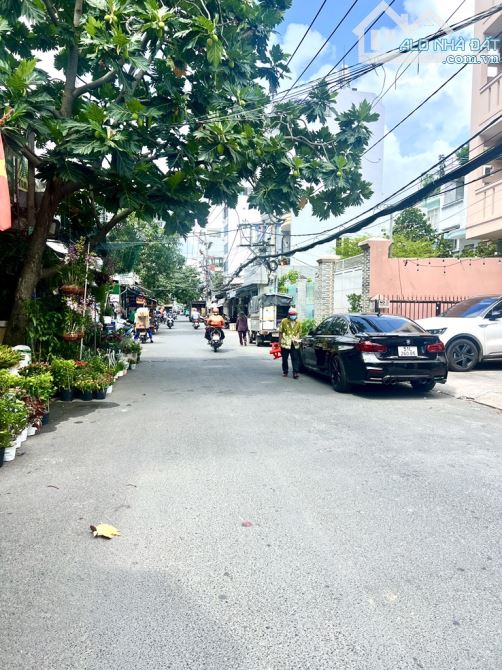 Bán đất đối diện ĐH Marketing Q7 – DT lớn 104m² – Giá chỉ 6,8 tỷ