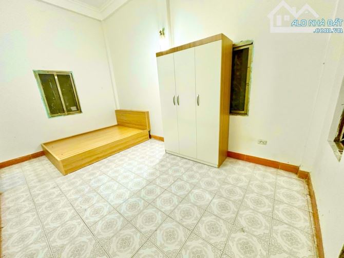 Cự Lộc _ Ba bước ra phố_Gần oto_ Tiện ích_ Tương lai giá trị tăng cao.