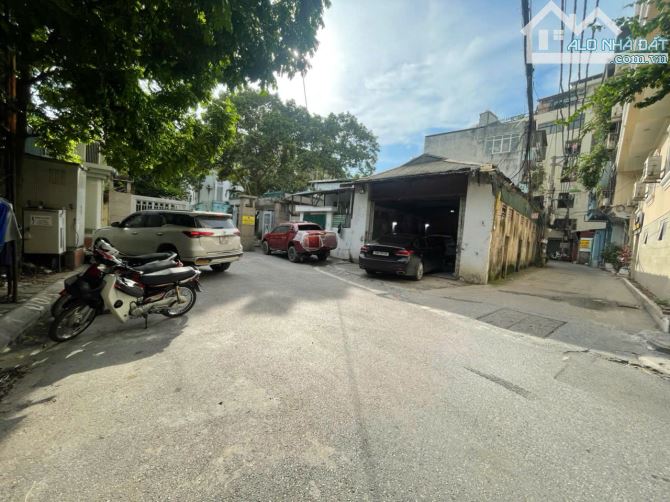 BÁN ĐẤT LÔ GÓC SÁT PHỐ 36 TỶ 110m MT 6,1m VỈA HÈ Ô TÔ TRÁNH PHẠM VĂN ĐỒNG BẮC TỪ LIÊM