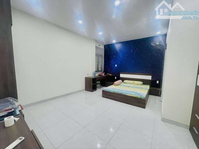 NHÀ LÊ QUANG ĐỊNH 4 TẦNG 135m2 NỞ HẬU, 7 PN ĐANG CHO THUÊ - GIÁ 19.9 TỶ - 10