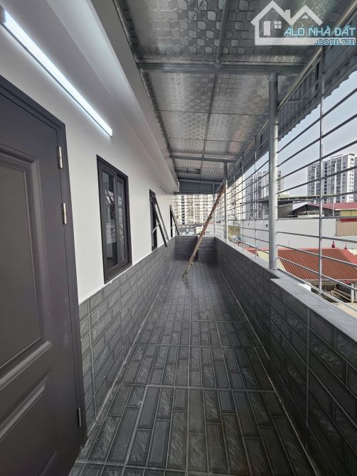 HOÀNG NHƯ TIẾP 48M2 - 6TẦNG THANG MÁY - 20M RA ĐƯỜNG OTO TRÁNH - CHỈ HƠN 12TỶ - 11