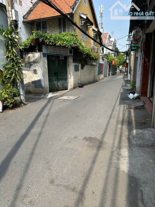 Bán nhà MT Trần Hữu Trang, Phú Nhuận - DT 4x16m - 3 tầng - giá 11.4 tỷ - 1