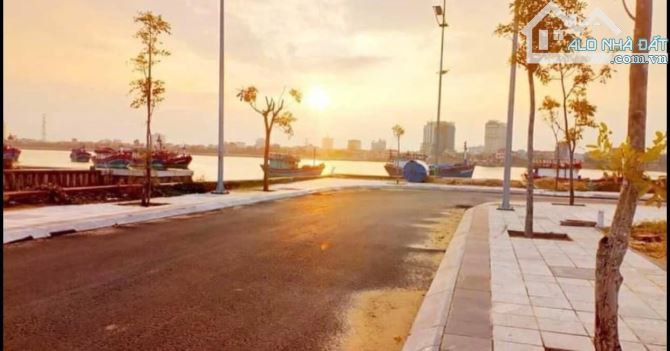 Bán nhanh lô đất đẹp hai mặt tiền view sông siêu đẹp - 1