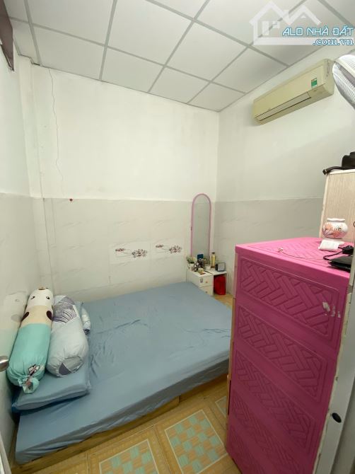BÁN NHÀ CẤP 4 SỔ HỒNG RIÊNG 2/TRỊNH THỊ MIẾNG,THỚI TAM THÔN, HÓC MÔN - 1