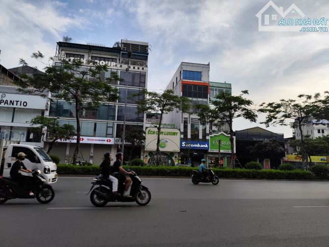 Bán nhà phố Hùynh Thúc Kháng Đống Đa 100m2 9 tầng 20m mặt tiền kinh doanh ngày đêm - 1