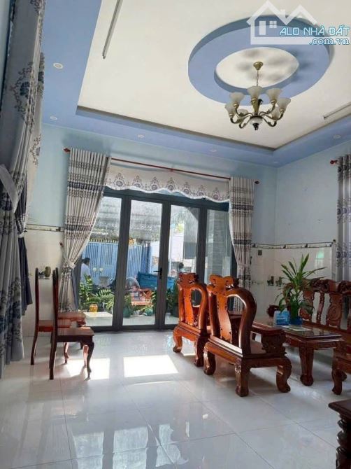 Nhà p Tân an TDM: 6 x 23 nở hậu 9,5 . Thổ cư 100m - 1