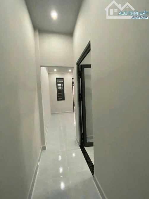 Chủ Kẹt Tiền Cầ Bán nhanh Căn nhà Ở Tân Thới Nhì 9 Hóc Môn 90m2 Giá 865triệu Sổ Hồng Riêng - 1