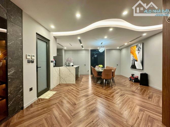 Bán Căn Hộ Star Tower Dương Đình Nghệ DT 145m 4PN Căn góc view công viên giá 80tr/m SĐCC - 1