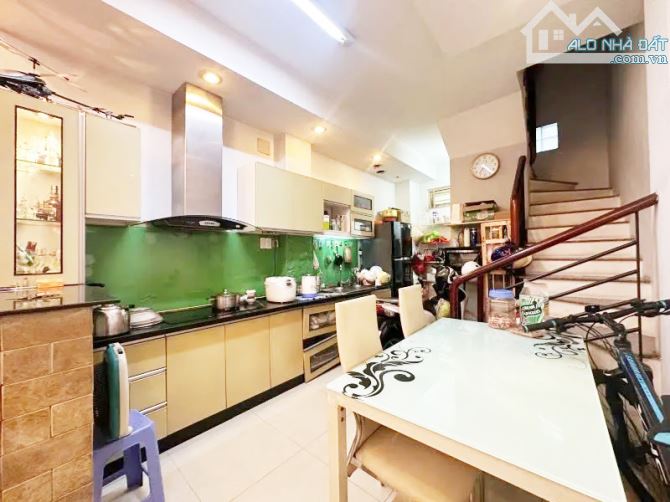 🏡 CHỦ HẠ GIÁ – NHÀ ĐẸP 4 TẦNG – NGUYỄN ĐÌNH CHIỂU – 36M2 – HẺM Ô TÔ – NHỈNH 8 TỶ - 1