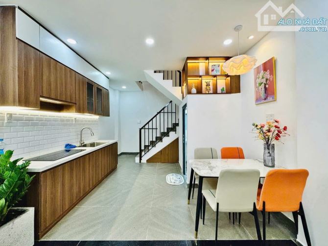 SÁT QUẬN 1🔥HẺM XE HƠI 6M🔥- ĐINH TIÊN HOÀNG - 3 TẦNG BTCT-36M2- NGANG 4M - CHỈ 5.35 TỶ - 1