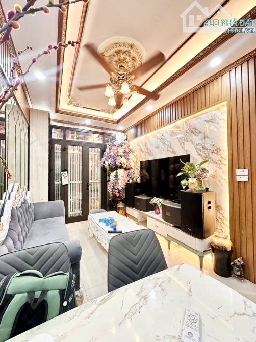 Bán nhà chị Dung GV ĐH Thương Mại 41m2 ô tô 50m phố Hồ Tùng Mậu,7.5 Tỉ - 1