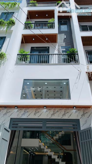 Bán nhà hẻm 8m,DT 4m2 x 13m,lửng,2 lầu Sân Thượng,nhà mới đẹp vô ở liền - 1