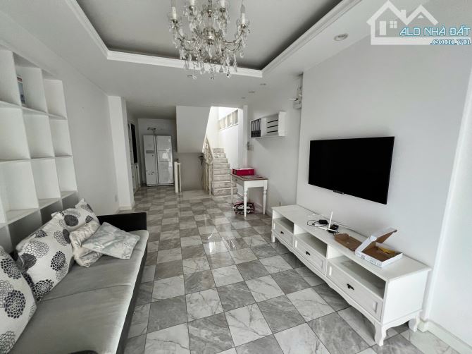 BÁN NHÀ CỐNG QUỲNH QUẬN 1 – HẺM 4,5M - 5 TẦNG FULL NỘI THẤT - GIÁ CHỈ 11 TỶ (TL) - 1
