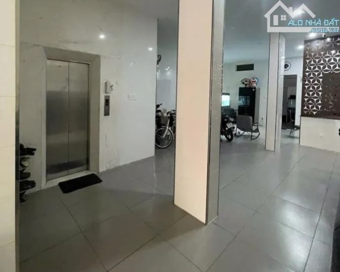 KHỦNG! Mặt Tiền Trịnh Đình Trọng, Tân Phú – Ngang 8m, 181m², 5 Tầng, Thang Máy– 48 Tỷ TL - 1
