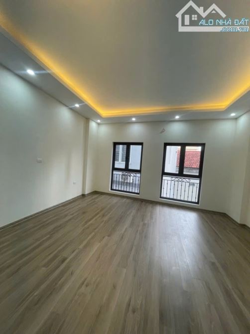 Nhà Mỹ Đình 22m2 giá 2.7 tỷ - ngõ gần ô tô - nhà dân xây - 1