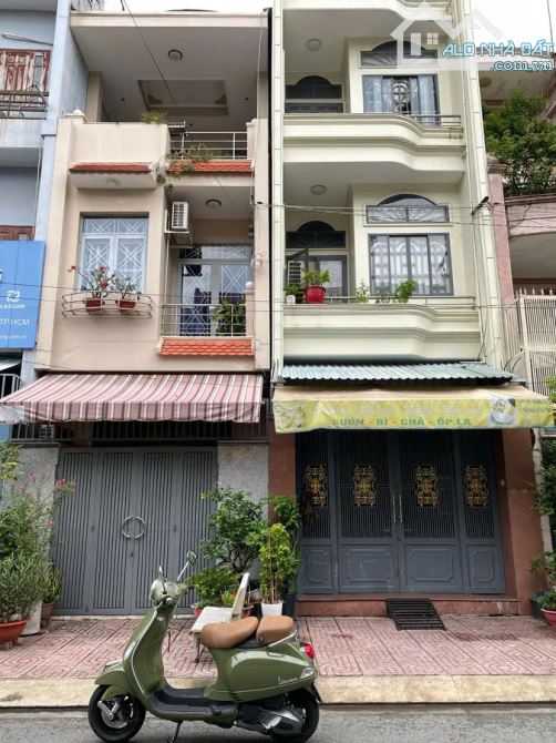 Nhà 3 tầng BTCT Khuông Việt, hẻm 8m có lề, 70m², 3PN, tiện ở và làm vp, chỉ 10.8 tỷ TL - 1