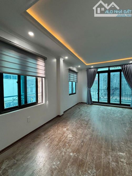 🏠CẦU GIẤY - 70M x MT 4.5M - NGÕ THÔNG KHÁCH ĐI Ô TÔ XEM NHÀ, Ô TÔ DỪNG ĐỖ 24/24 ❗️ - 1
