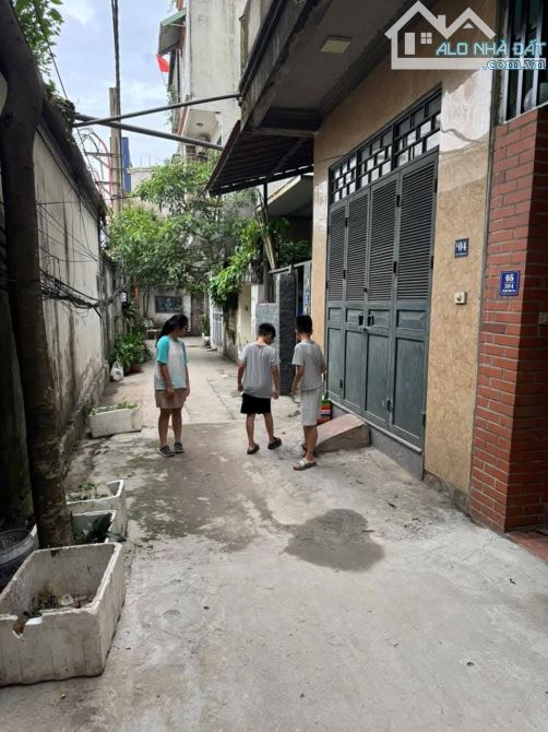 BÁN GẤP NHÀ 5TẦNG*60m TT QUÂN ĐỘI TỨ HIỆP THANH TRÌ PHÂN LÔ SAU ÔTÔ VINFAST CHỈ 8.5 TỶ - 1