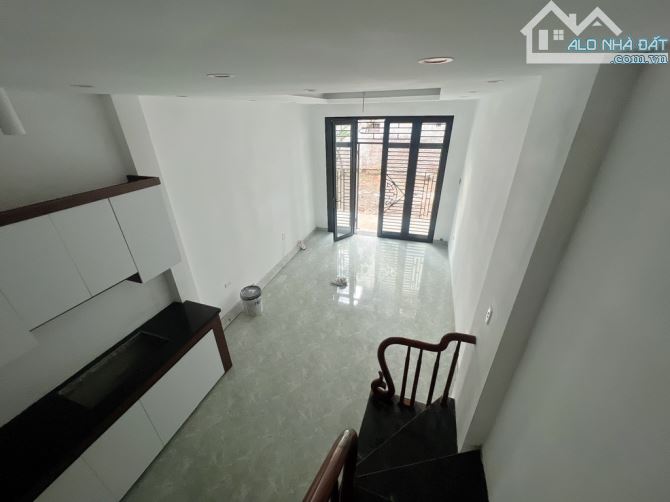 Nhà Đại Mỗ 5 tầng, dân xây, lô góc. Ôtô đỗ cửa - 1