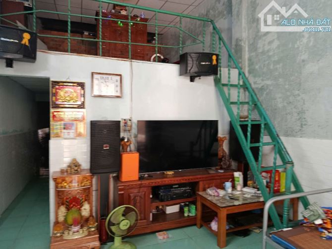 BÁN NHANH ĐẤT TẶNG NHÀ GÁC LỬNG, TRUNG TÂM HÒA KHÁNH, 2.45 TỶ. TL - 1