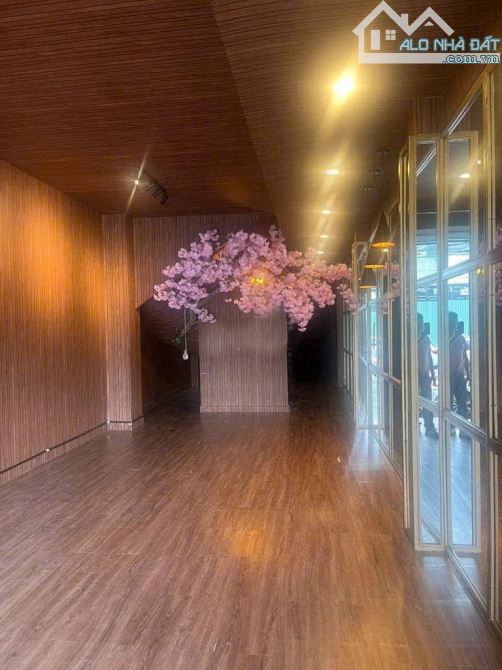 cho thuê nhà MT đường Sư Vạn Hạnh, Phường 13, Quận 10, gần trường ĐH - 1