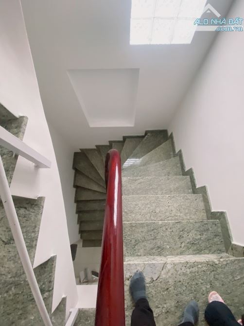 🆘Giảm sốc gần 4Tỷ-CMT8 Quận 10-5 tầng -64M2-7PN -Giá chỉ nhích hơn 13tỷ chút‼️ - 1