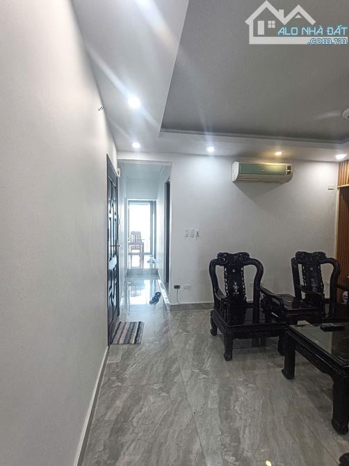 Căn hộ TT A6 Giảng Võ, 100m2, 2 MẶT THOÁNG TRƯỚC SAU – VIEW HỒ – GIÁ CHỈ 6,95 TỶ! - 1