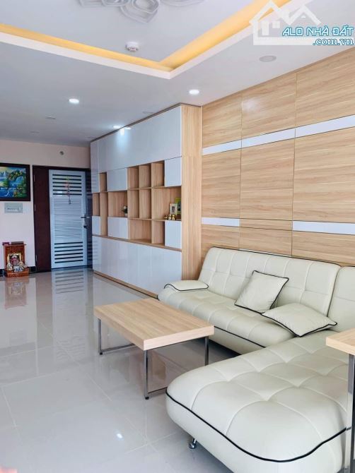 Cho thuê căn hộ Dic phoenix 3PN full nội thata view hồ - 1