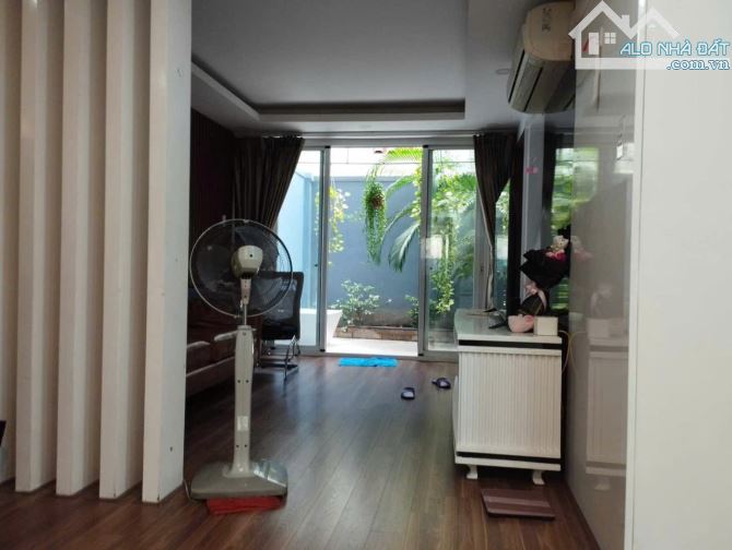Toà nhà căn hộ dịch vụ đường Nguyễn Hữu Cảnh, P22, Quận Bình Thạnh doanh thu khủng đường - 1