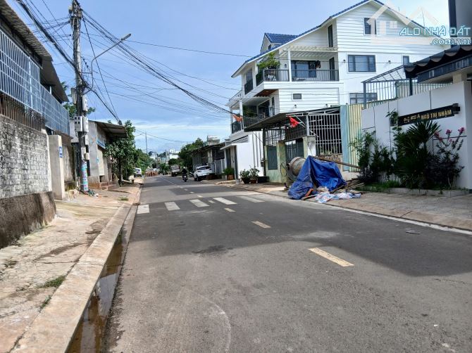 ĐẤT mặt tiền đường Ngô Thì Nhậm Phường Phù Đổng - 1