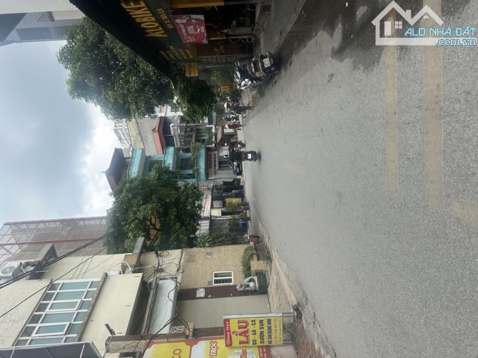 Chính Kinh - Chính chủ nhờ bán_ View hồ _ Tiện ích ngập tràn_ Gara