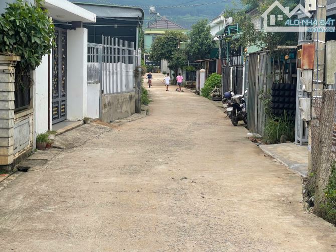 Bán đất Gần sân bay cách QL20 chi 100m DT 6x24m tc100m2 giá 1,85ty - 1