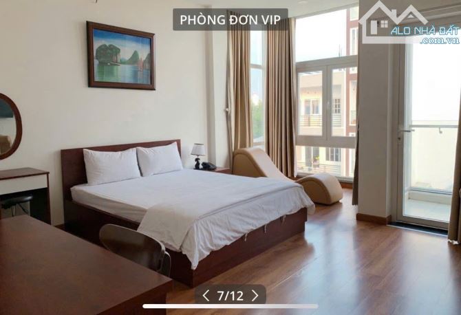 Khách sạn siêu đẹp, MTKD 140 m2, Nguyễn Duy Trinh,5 tầng, Đường 16m, 18.xx tỷ - 12