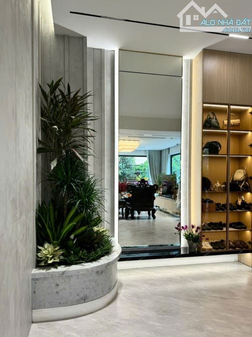 Bán Biệt Thự HUD Trầu Cau 3,5 tầng hoàn thiện đẹp DT 240m, MT15m, Hướng TB,Giá 32 Tỷ - 4