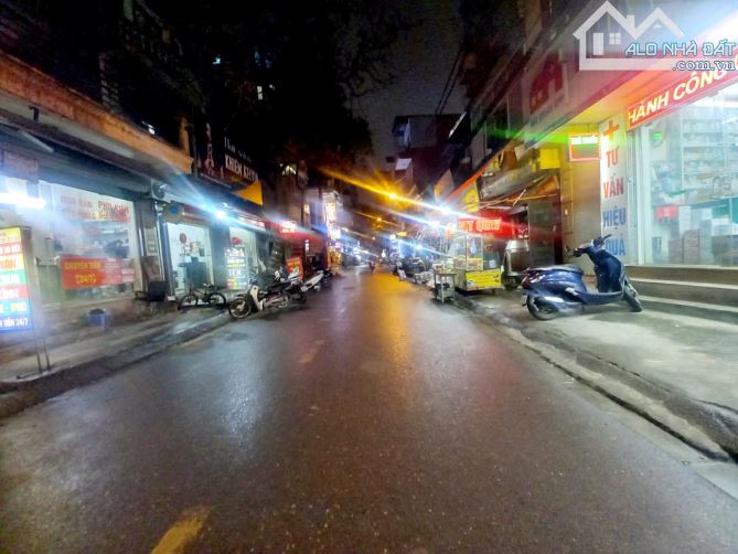 CẦU GIẤY 9,4 TỶ CÓ NHÀ 52M , 3 TẦNG , MẶT 4,3M , Ô TÔ VÀO - 2