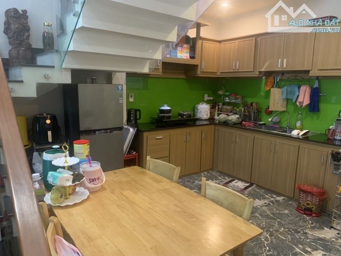 GẤP BÁN NHÀ 2TẦNG, VÀO Ở NGAY, CẠNH CHỢ HÒA KHÁNH, TRUNG TÂM LIÊN CHIỂU. 3.6 TỶ - 2