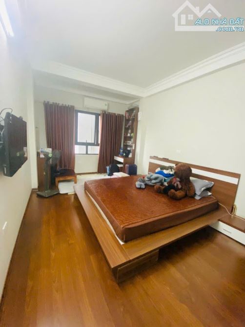 BÁN NHÀ THỤY PHƯƠNG 30M2, 5T, SỔ ĐỎ, CÁCH Ô TÔ 10M, Ở NGAY, CHỦ TẶNG 90%  NỘI THẤT - 2